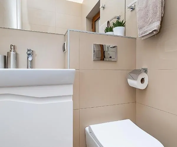 Bohemia - New With Stylish Design *